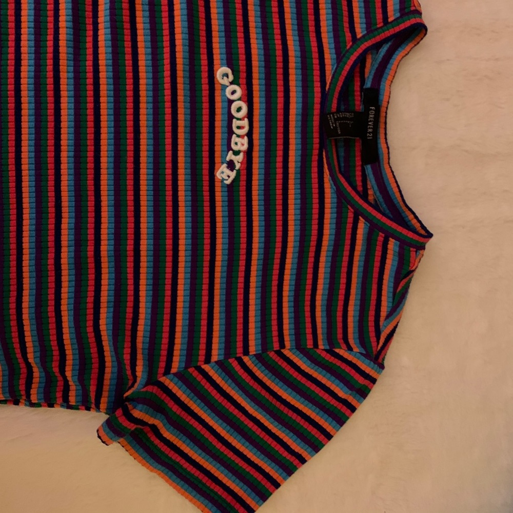 super cute crop top from forever 21! doesn’t fit!